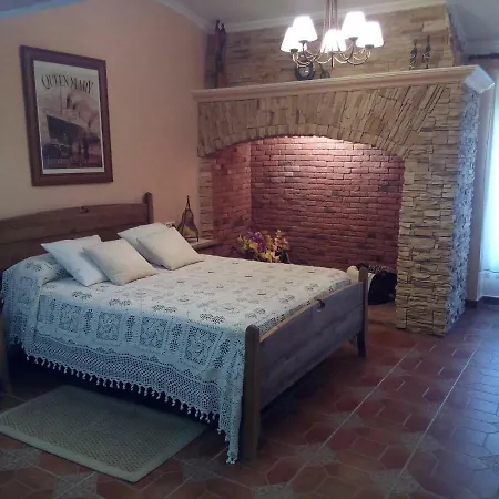 Plaza Del Pacifico La Bazana *