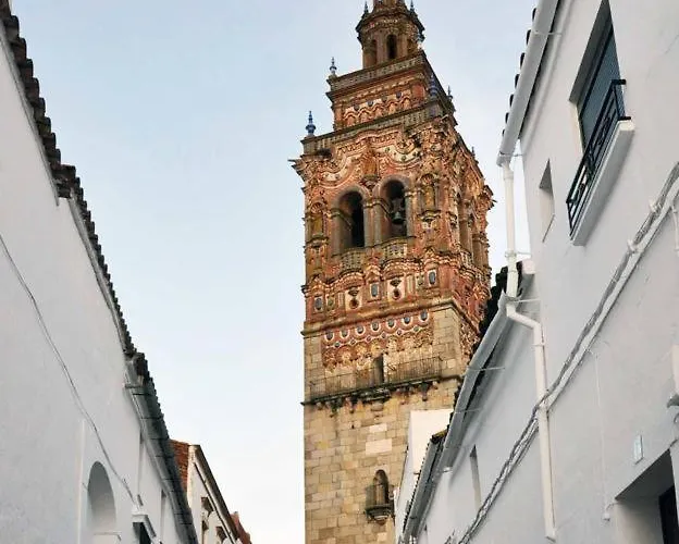 Plaza Del Pacifico La Bazana
