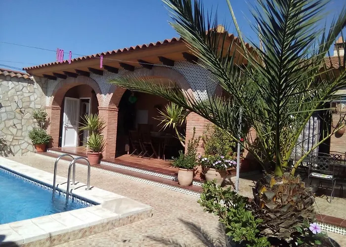 Ferienhaus Plaza Del Pacifico La Bazana Jerez De Los Caballeros