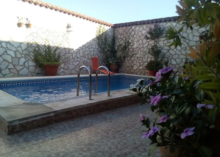 Plaza Del Pacifico La Bazana * Херес-де-лос-Кабальерос